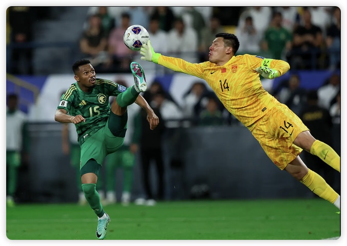 十人国足0-1沙特 林良铭直红蒋光太伤退国足全场3射0正